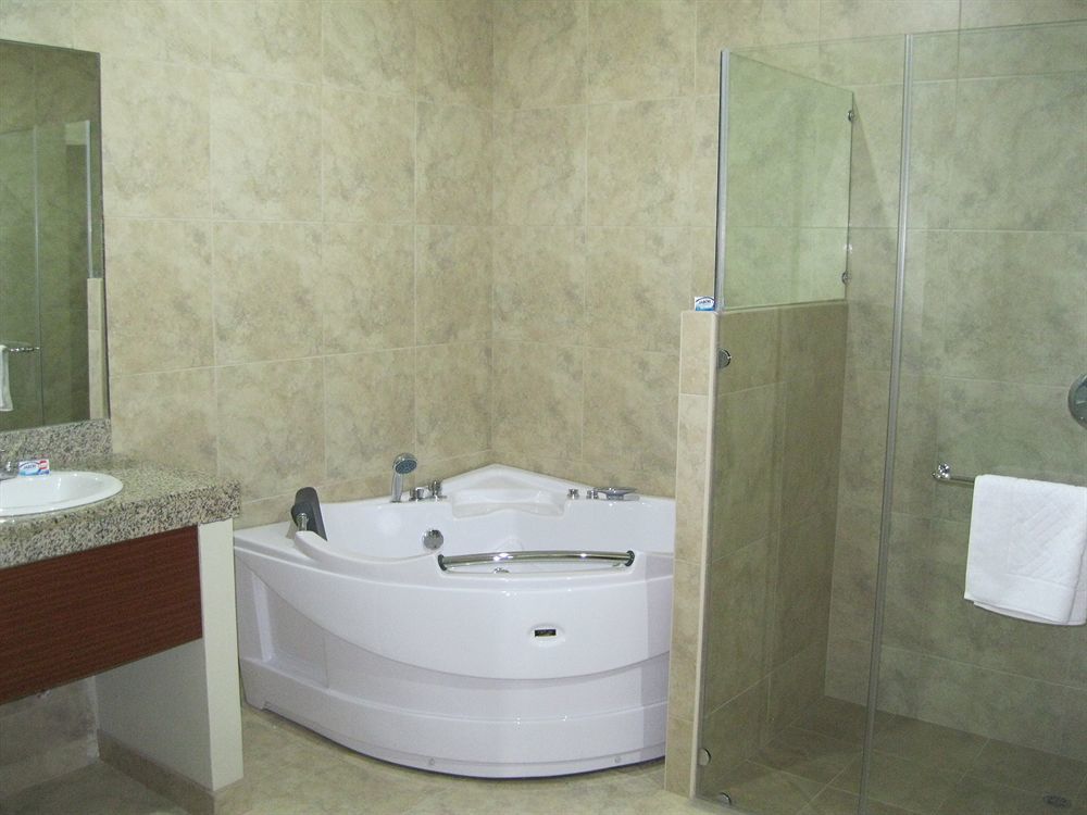 Apartterrazas Guayaquil -Suites&Lofts- Zewnętrze zdjęcie